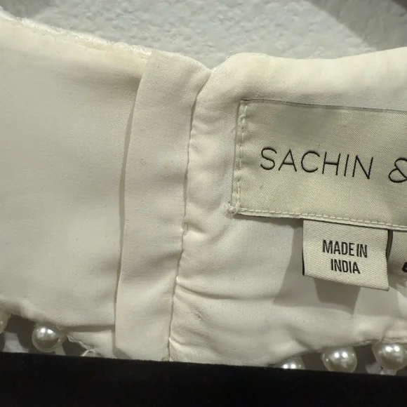 NWT Sachin & Babi Mon Coeur Lace Mini Dress w/ Heart Cutout Size 6 - Picture 11 of 12